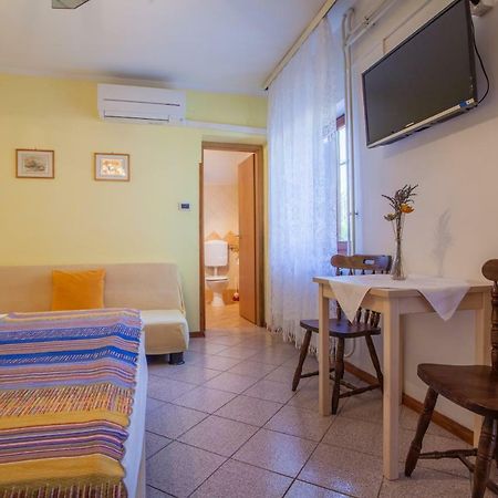 Rooms Ester Cres Zewnętrze zdjęcie