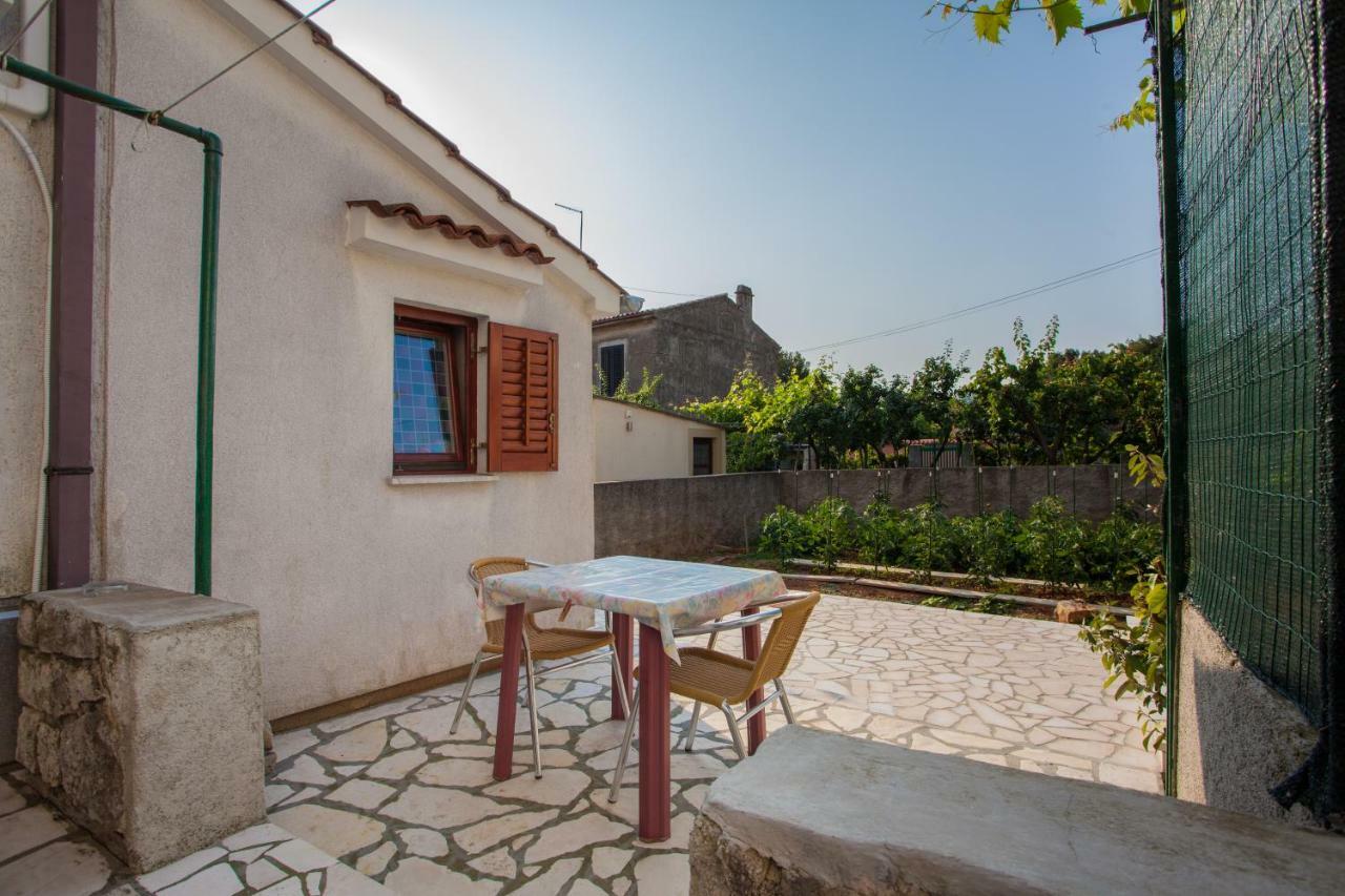 Rooms Ester Cres Zewnętrze zdjęcie