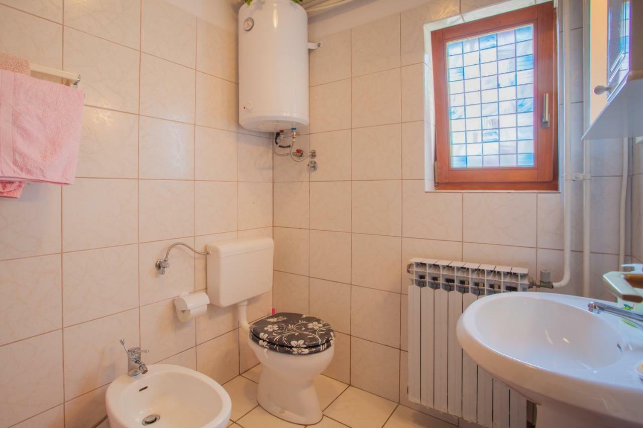 Rooms Ester Cres Zewnętrze zdjęcie