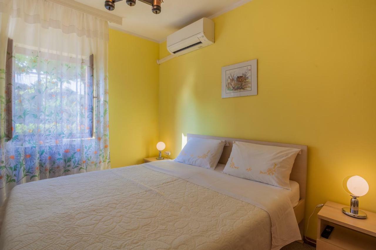 Rooms Ester Cres Zewnętrze zdjęcie