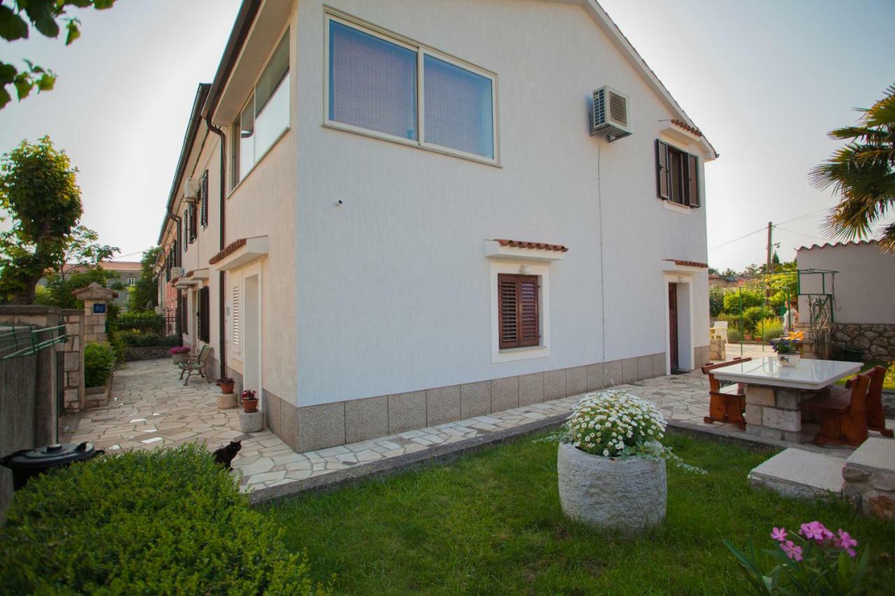 Rooms Ester Cres Zewnętrze zdjęcie