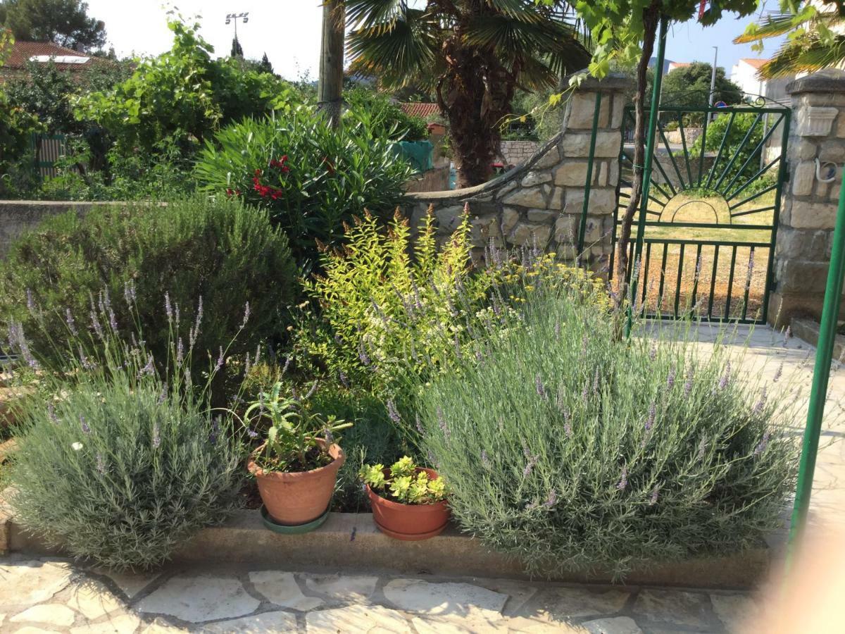 Rooms Ester Cres Zewnętrze zdjęcie