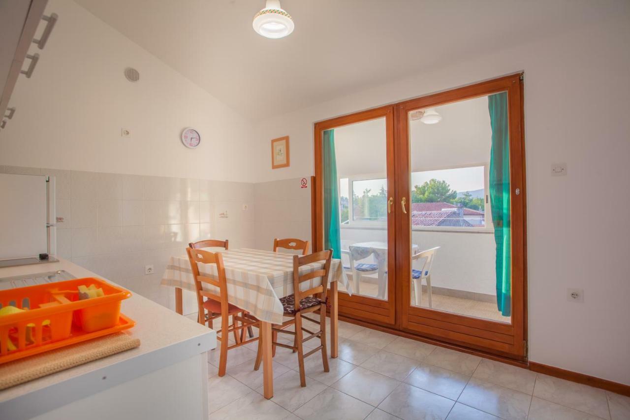 Rooms Ester Cres Zewnętrze zdjęcie